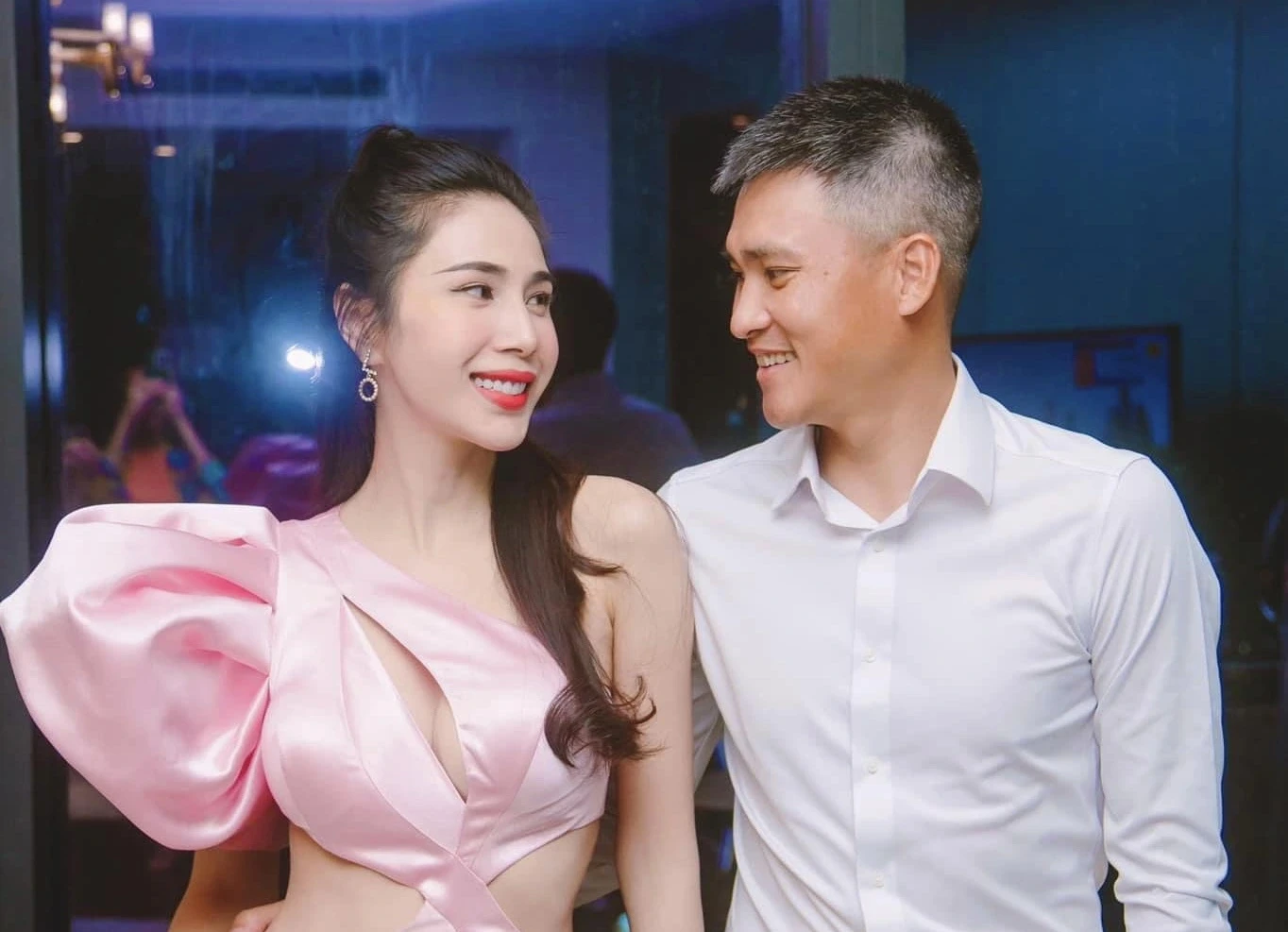 Thủy Tiên làm điều bất thường giữa bão số 3, còn thách thức người khác tố mình - Hình 5