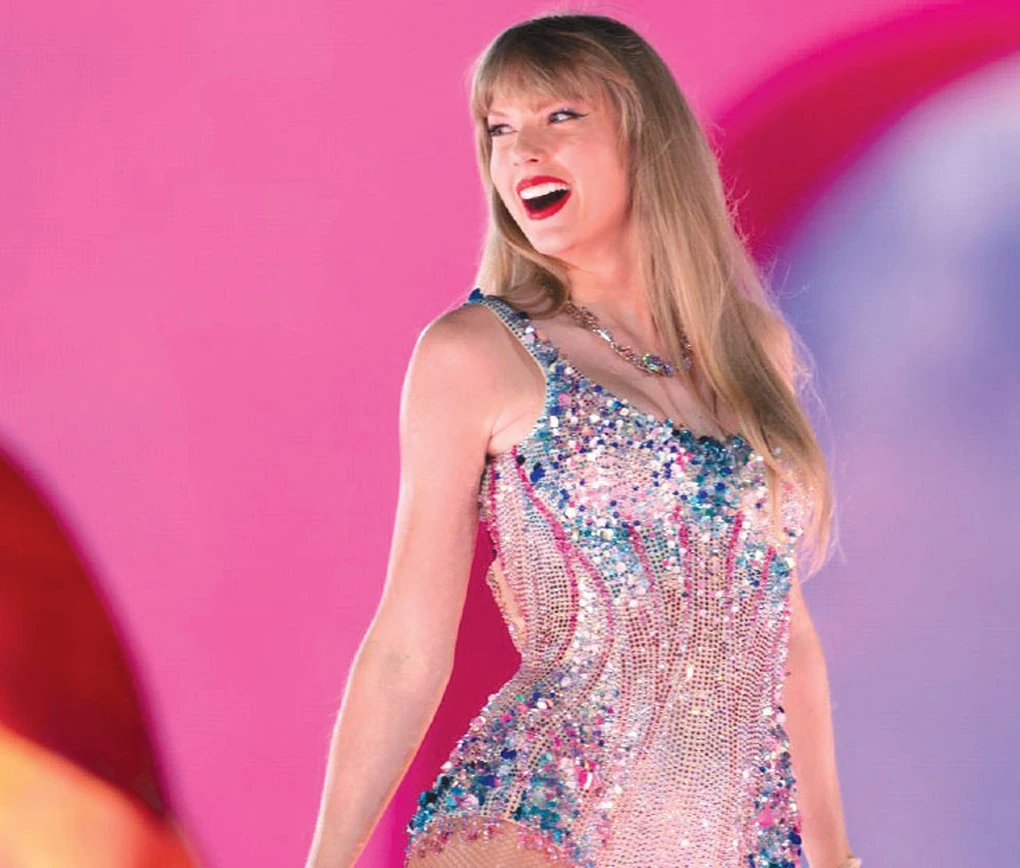 Taylor Swift bị bạn trai bỏ rơi giữa SVĐ, công khai đối đầu ông Trump? - Hình 6