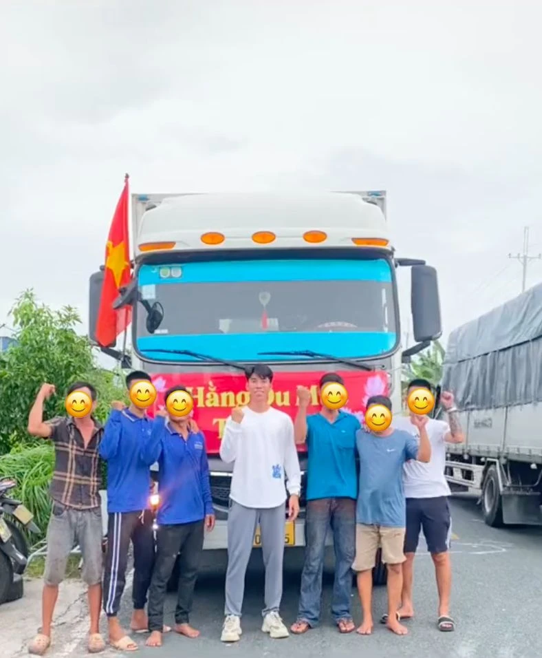 Tôn Bằng ủng hộ 30 triệu cho dân Việt vùng lũ, Dịch Dương liệu có quay xe? - Hình 1