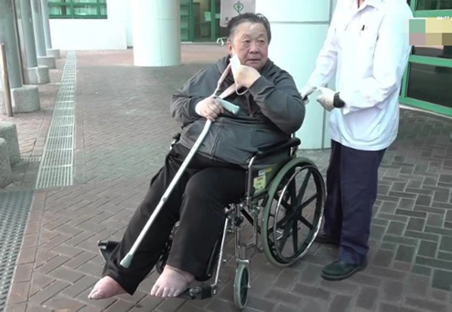 Tần Hoàng: Bỏ mặc vợ đi theo tình trẻ, tuổi già đơn độc, ốm đau không ai chăm - Hình 3