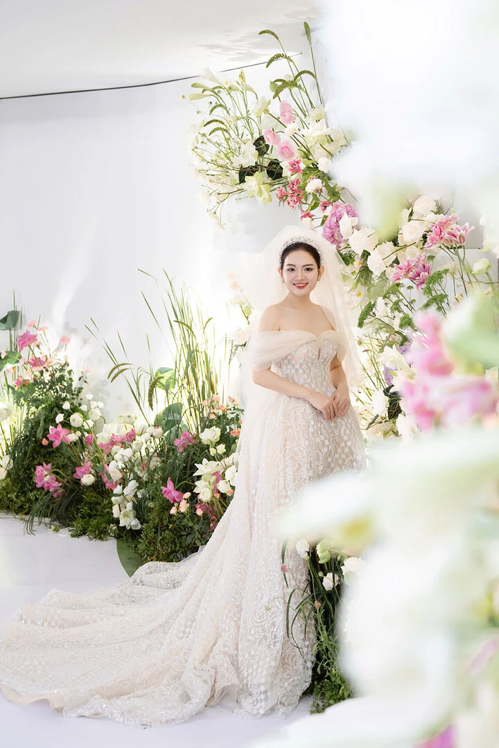 HH Mai Anh chốt đơn đại gia BĐS, vượt 1 con giáp, tất tay 300 củ cho 1 tin vui - Hình 1