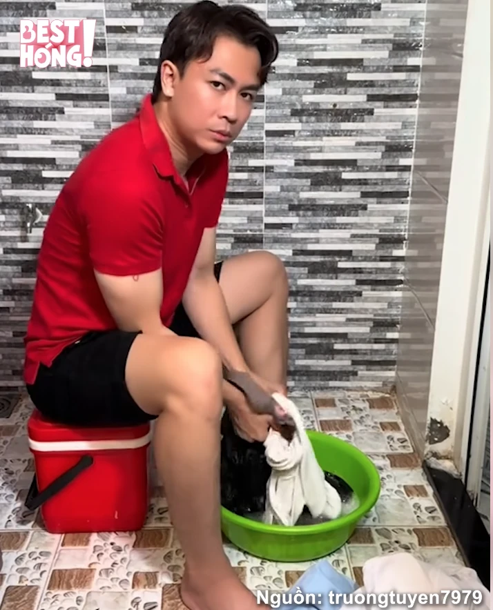 Hồ Việt Trung hầu hạ, rửa chén và giặt đồ Saka Trương Tuyền, em vợ liền ẩn ý - Hình 2
