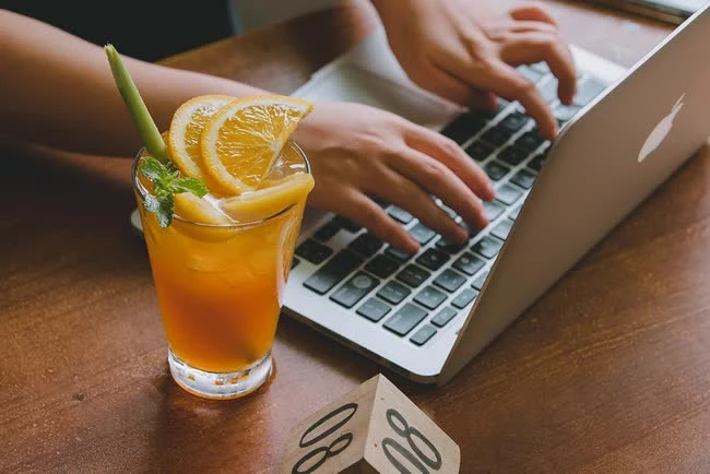 Quán cà phê kém duyên: bị đánh giá nghèo vì 37k, lời nhắn menu gây ức chế? - Hình 6