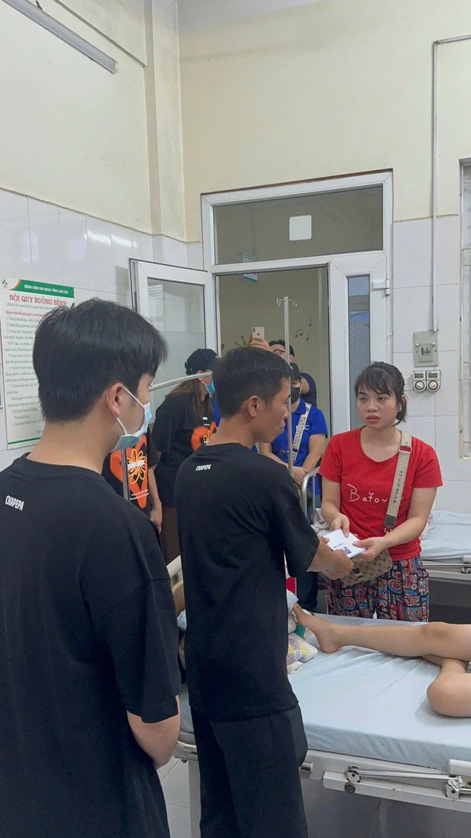 Quang Linh Vlogs mang bữa cơm đầu tiên sau bão cho 1 trường học, CĐM xé lòng - Hình 7