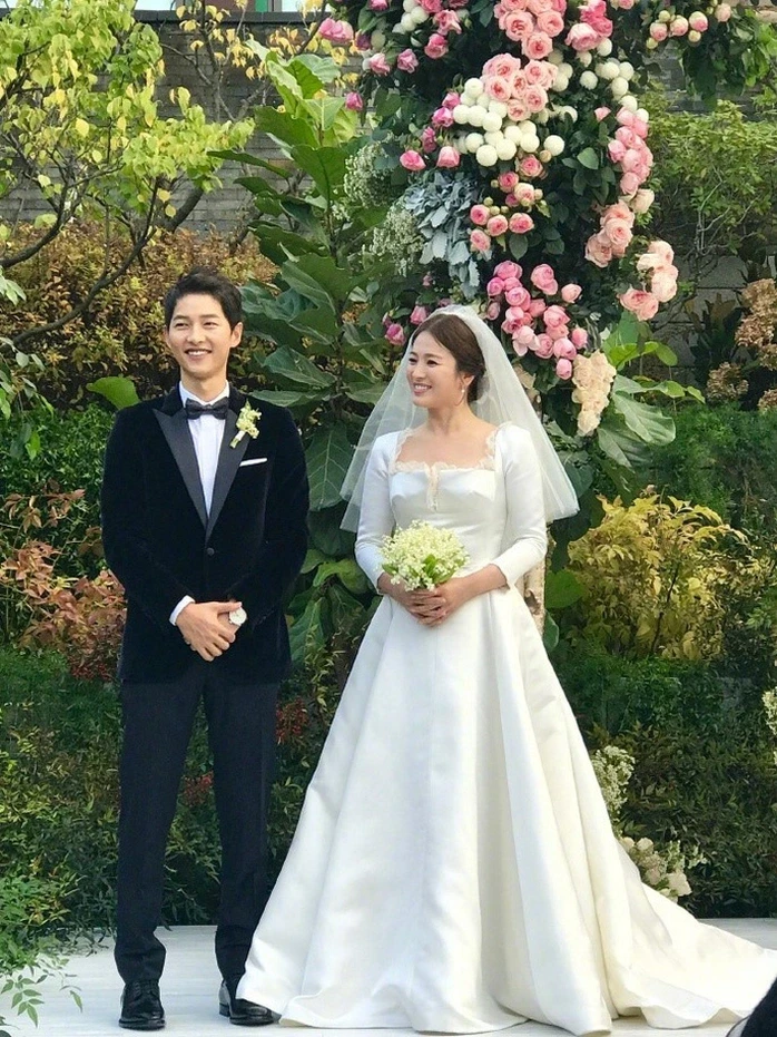 Song Hye Kyo đá Lee Min Ho vào 1 gốc, thả nhẹ 2 ảnh chất, làm rõ sự thật? - Hình 7