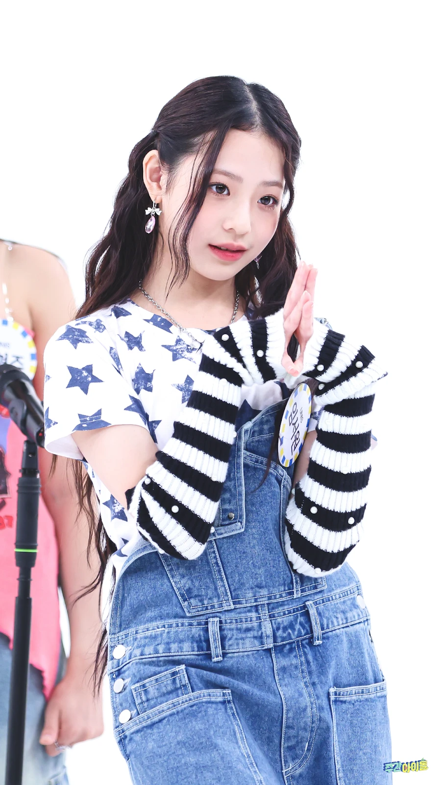 Lim Seo Won (UNIS): 12 tuổi đã gây sốt toàn Kpop, định hướng làm idol từ bé - Hình 10