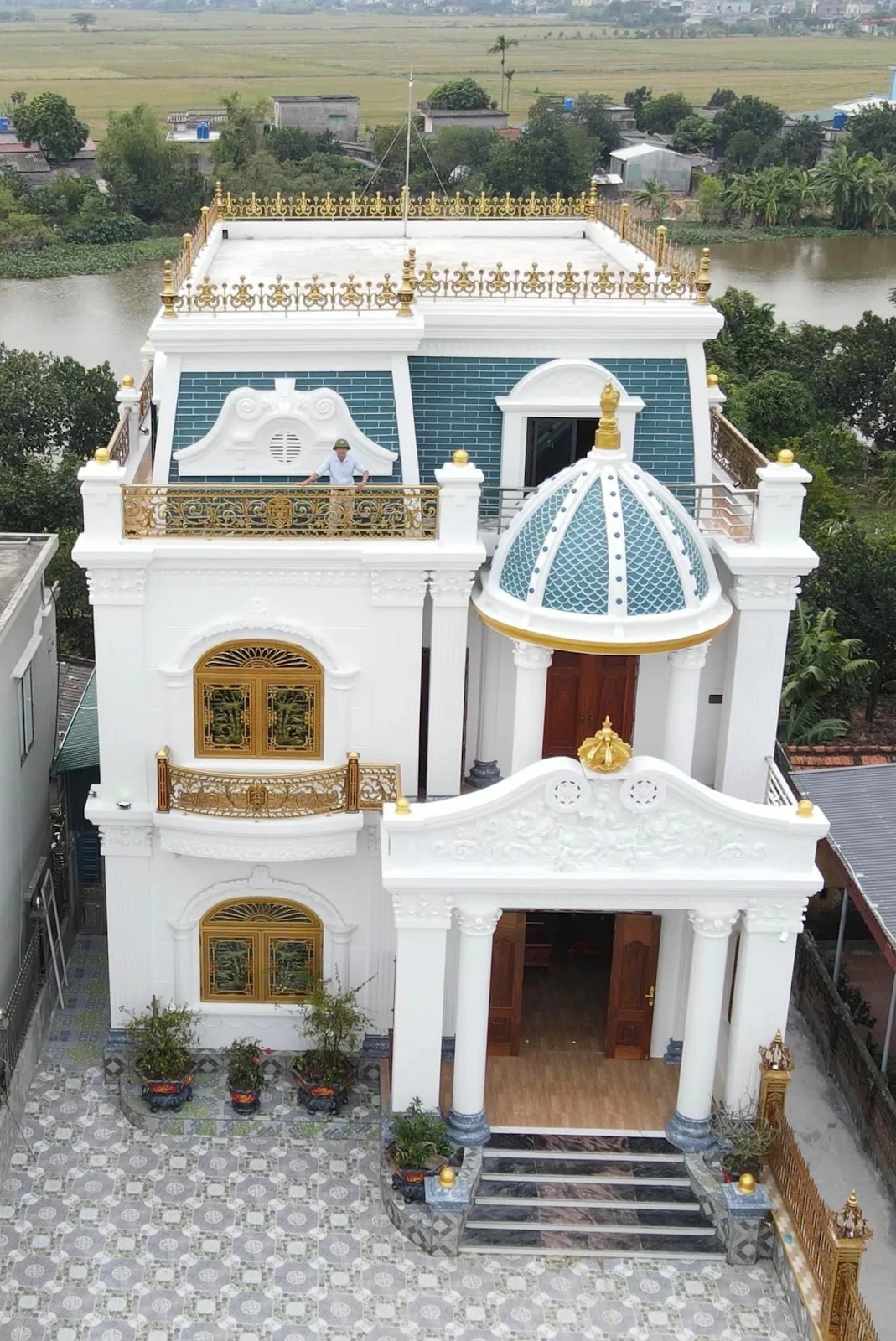 Mai Thanh Nhàn: Hoa hậu Nhân ái xây dinh thự khủng, ví như bản sao Hương Giang - Hình 9