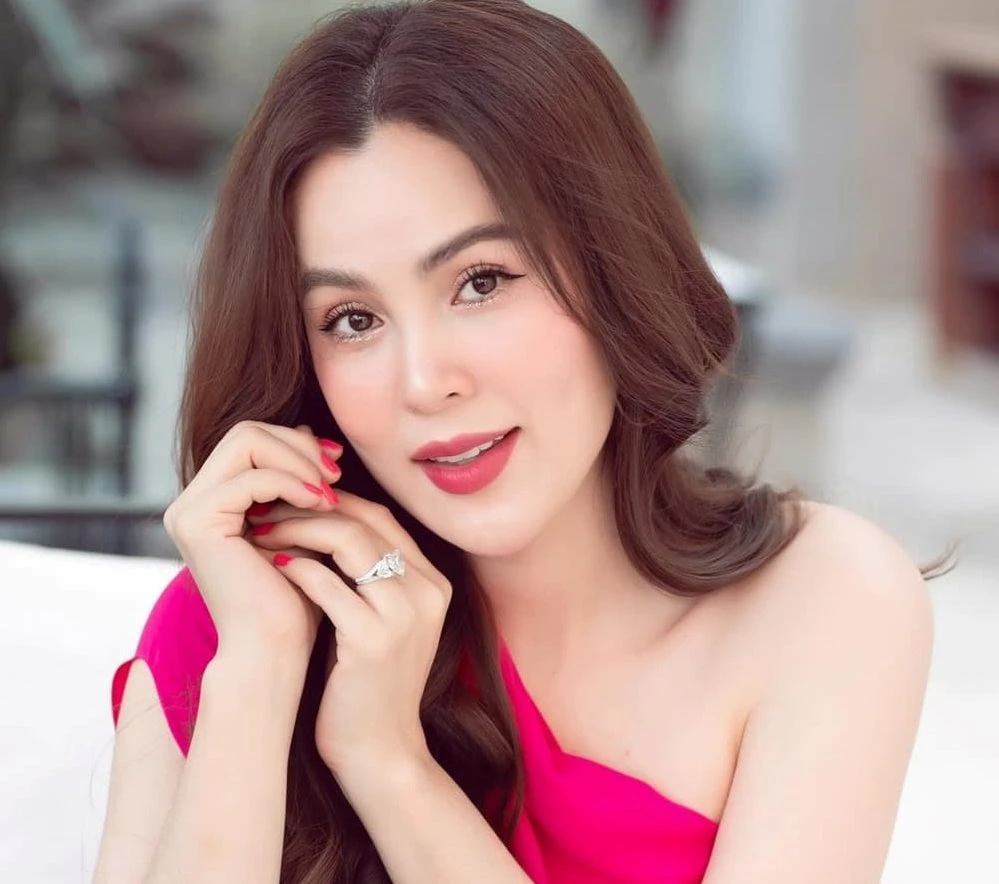 Vũ Luân - Phương Lê lên Lào Cai cứu trợ, có hành động khiến ai nấy tấm tắc khen - Hình 5