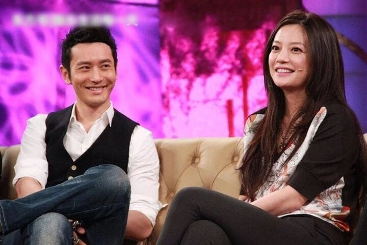 Triệu Vy là ngoại lệ của Huỳnh Hiểu Minh, Diệp Kha hay Angelababy bít cửa so - Hình 1