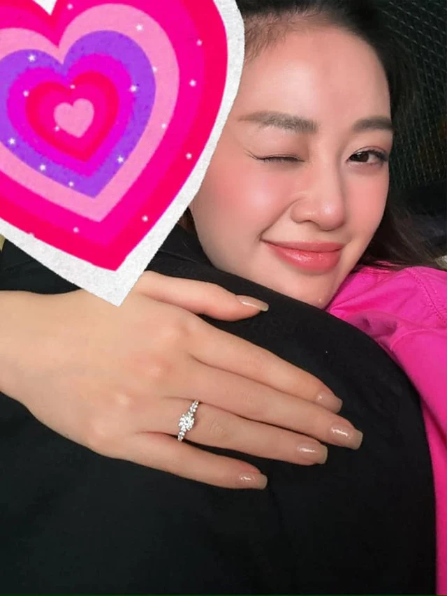 Hoa hậu Khánh Vân tươi hết cỡ chụp ảnh cưới, hé lộ ý nghĩa đặc biệt của hoa cưới - Hình 6