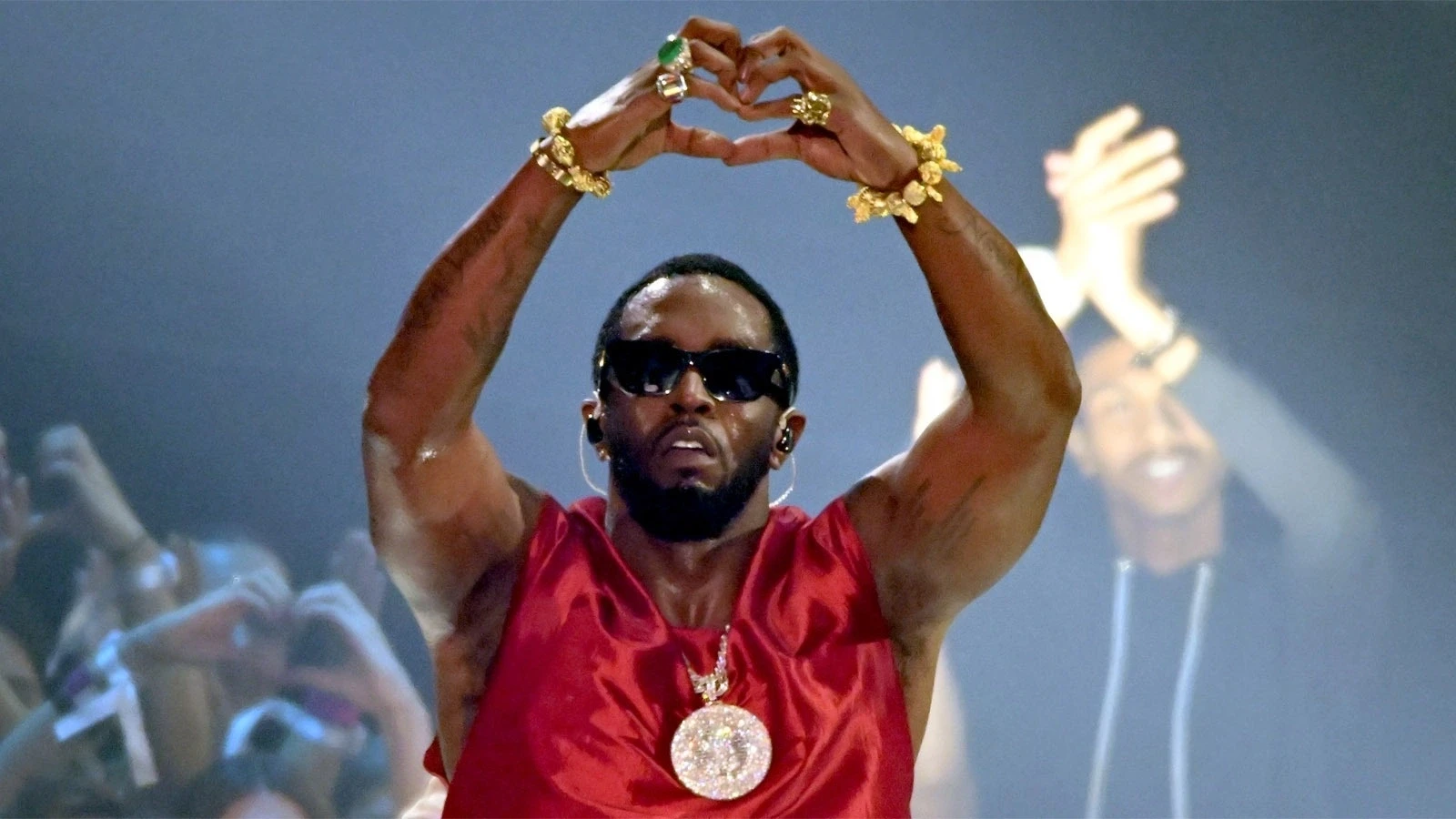 Diddy chính thức nhận án tù, trả giá cho tội ác kinh hoàng, rúng động toàn cầu - Hình 6