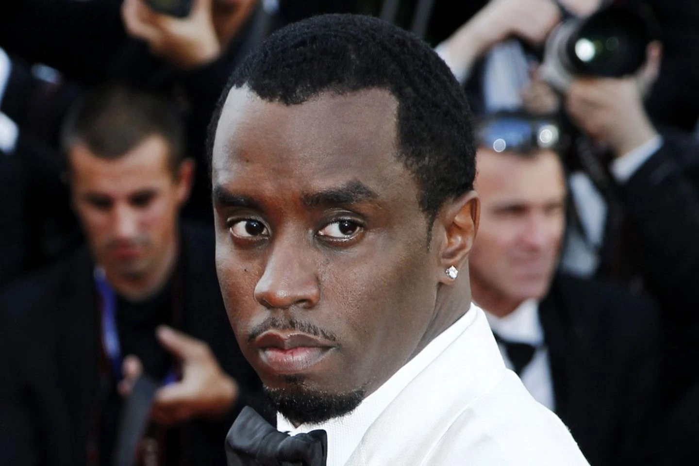 Diddy chính thức nhận án tù, trả giá cho tội ác kinh hoàng, rúng động toàn cầu - Hình 1