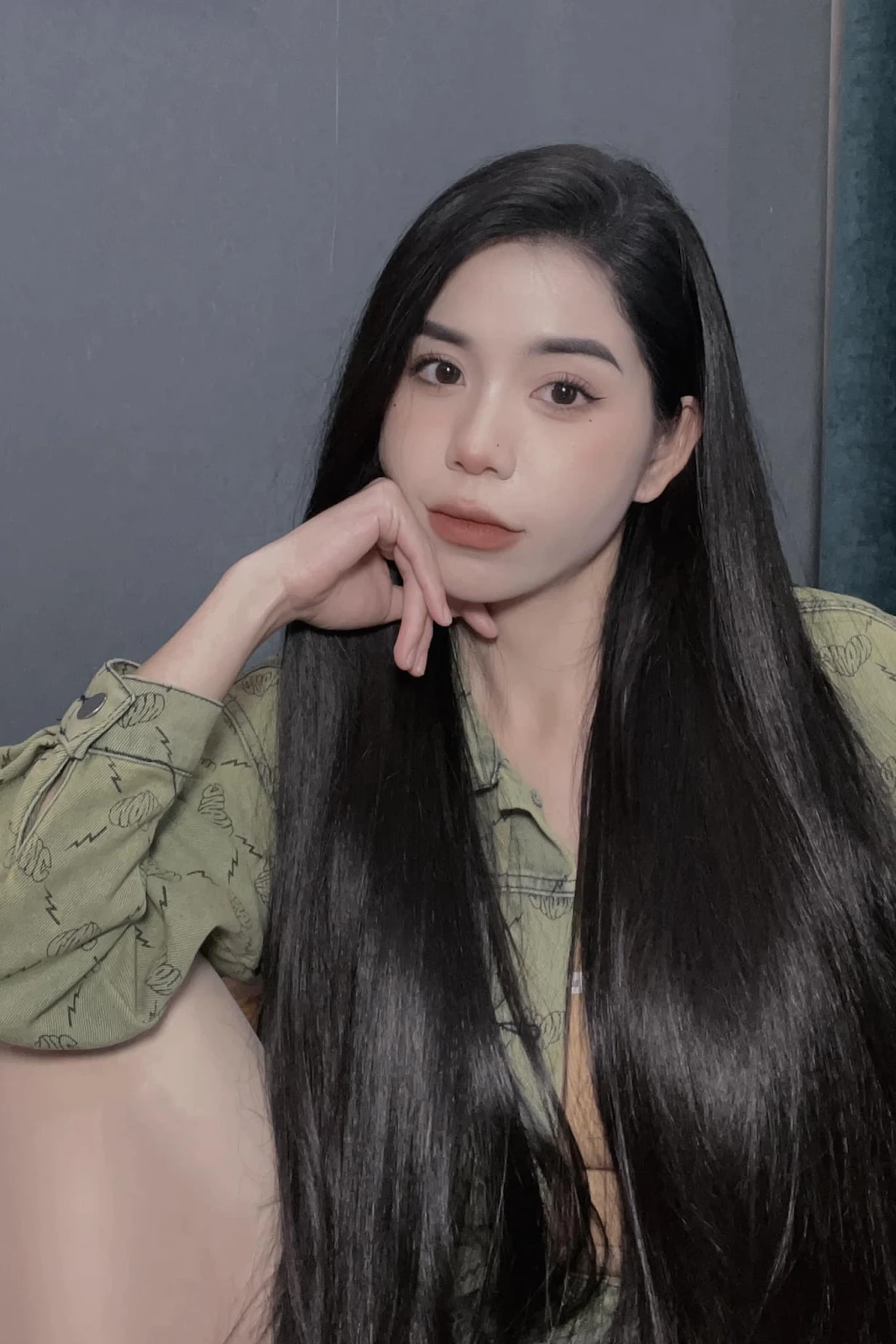 Hằng Du Mục nghi dàn dựng chuyện mẹ ruột phốt, tạo chiêu trò truyền thông? - Hình 1