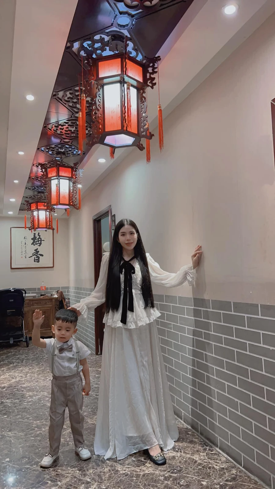 Ông bà ngoại Hằng Du Mục ra mặt bảo vệ cháu gái, CĐM xúc động vì 1 điều - Hình 12
