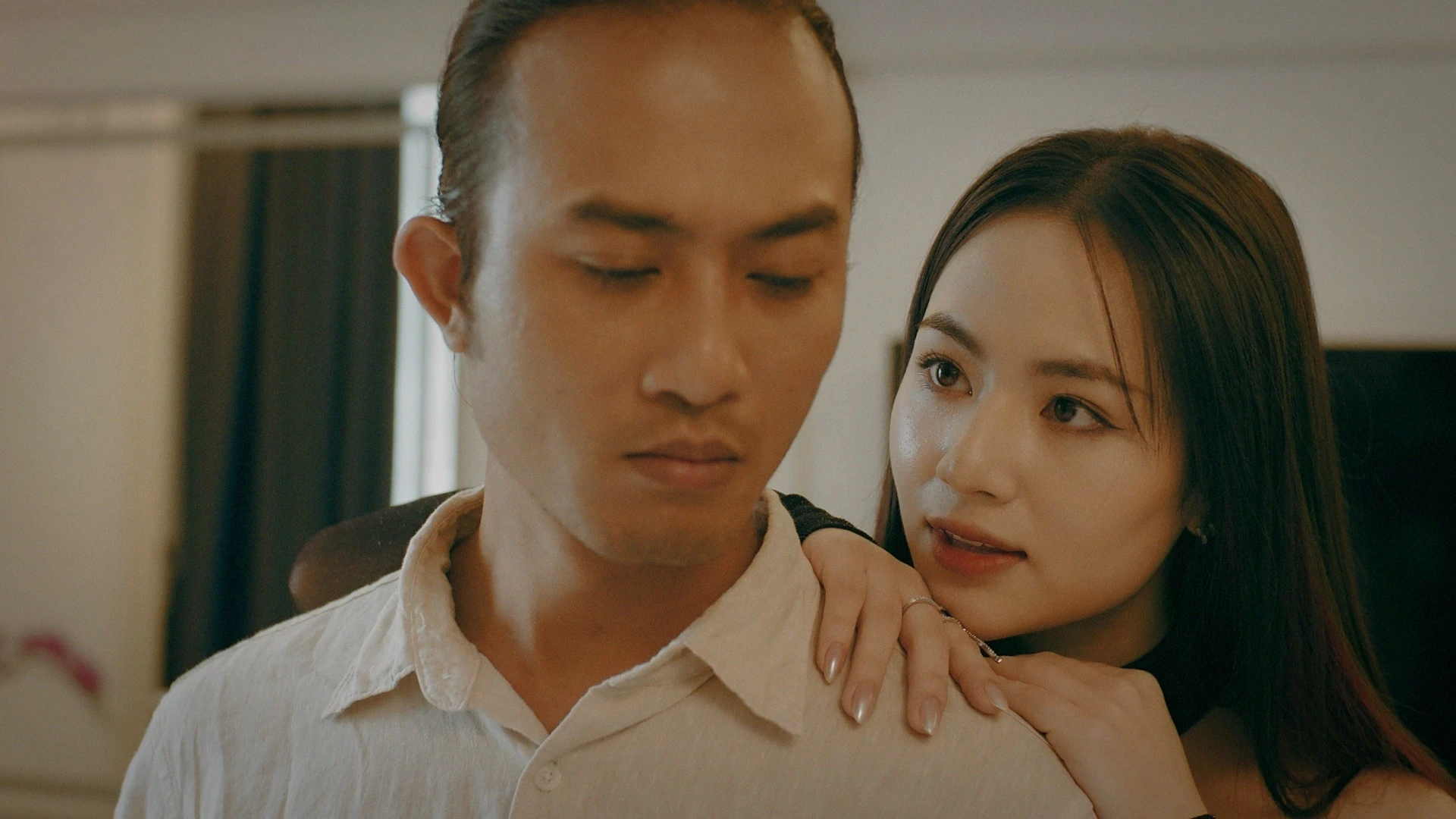 Ba bóng hồng phim Độc đạo: Người nhiều con nhất showbiz, người là Đại úy - Hình 8