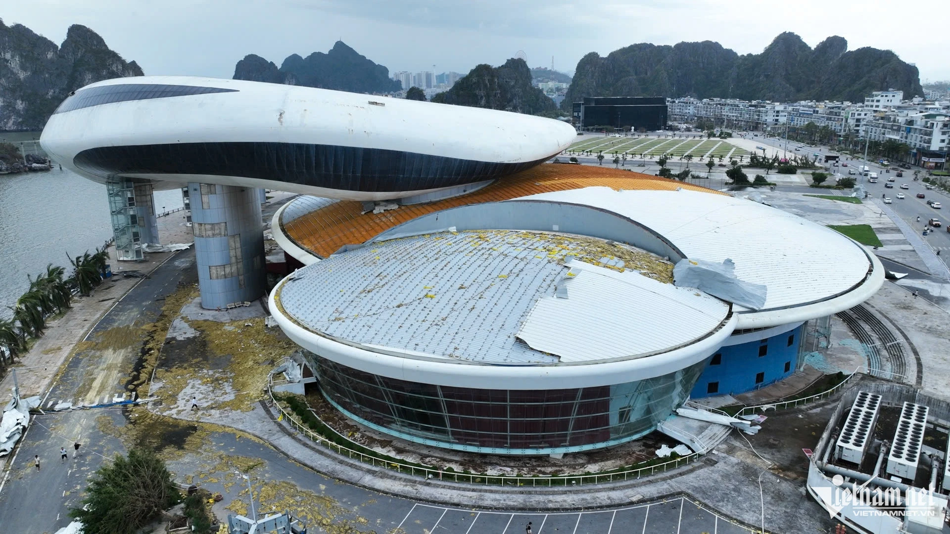 Biểu tượng nghìn tỷ của Hạ Long hư hại nặng sau bão Yagi - Hình 2