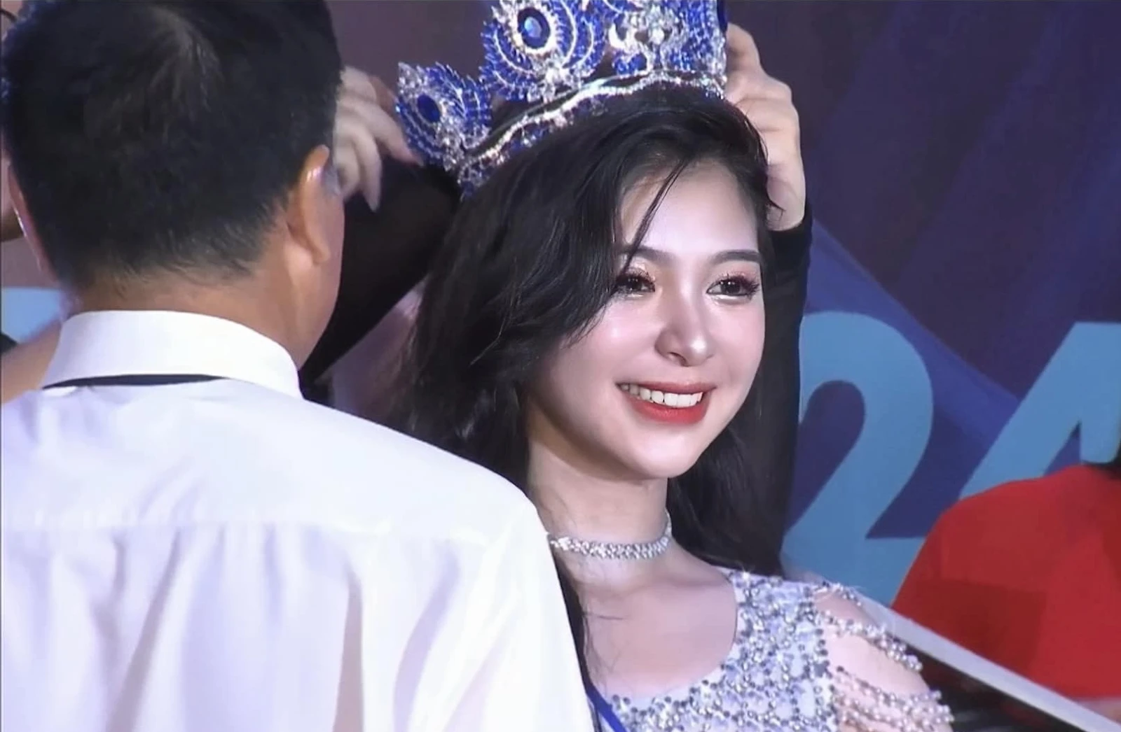 Bui Quynh Nhu Miss Television, transformed into a super hot through the air web drama beauty - Photo 9
