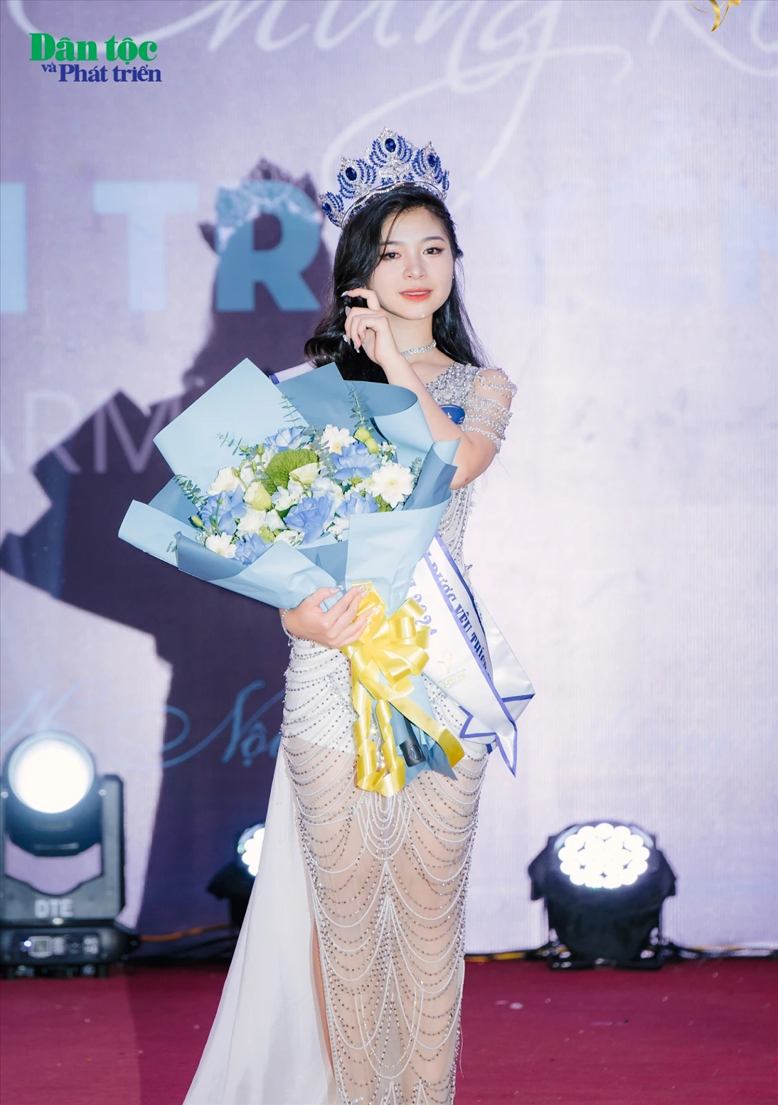 Bui Quynh Nhu Miss Television, transformed into a super hot through the air web drama beauty - Photo 10