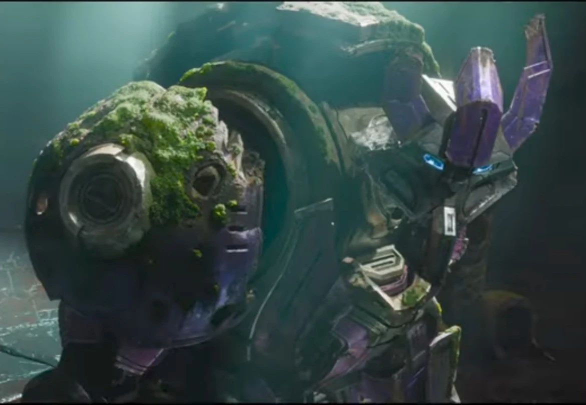 Fan cứng của Transformers đã biết hết cẩm nang trước khi ra rạp của Transformers Một hay chưa? - Hình 4
