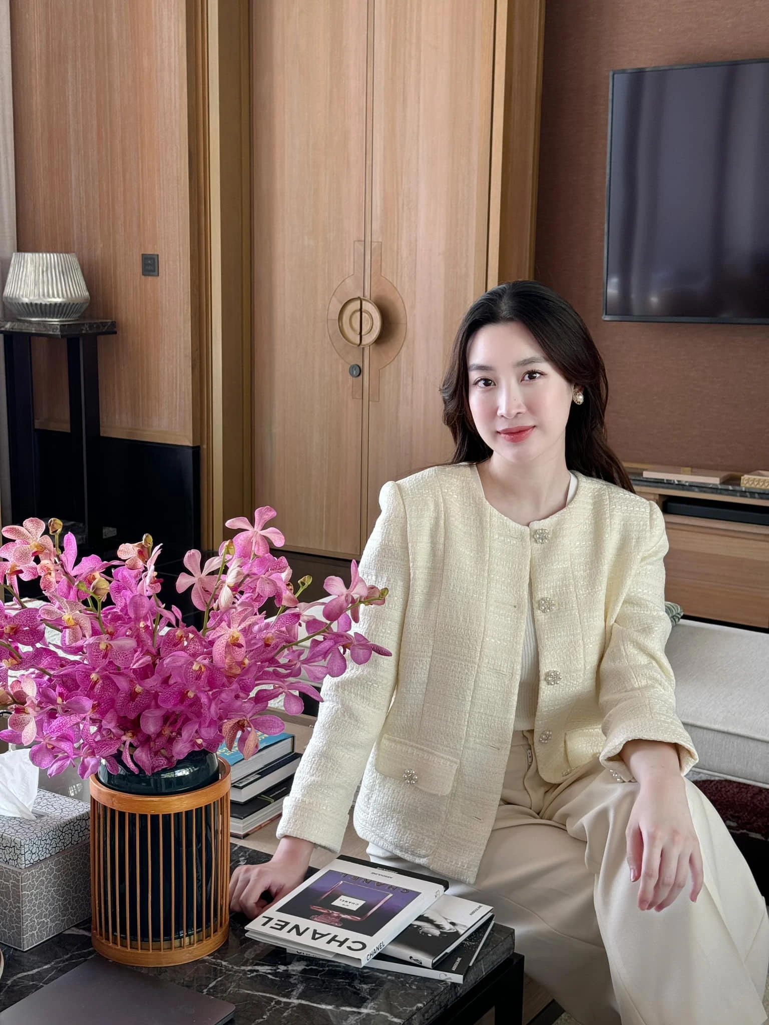 Hơn nửa triệu người vào xem ái nữ nhà Đỗ Mỹ Linh làm 1 hành động, bố đại gia cũng phải ngỡ ngàng - Hình 4