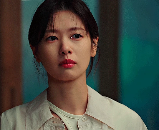 Love Next Door gây phẫn nộ vì 1 chi tiết cũ rích, netizen chỉ trích biên kịch bắt chước Queen of Tears - Hình 3