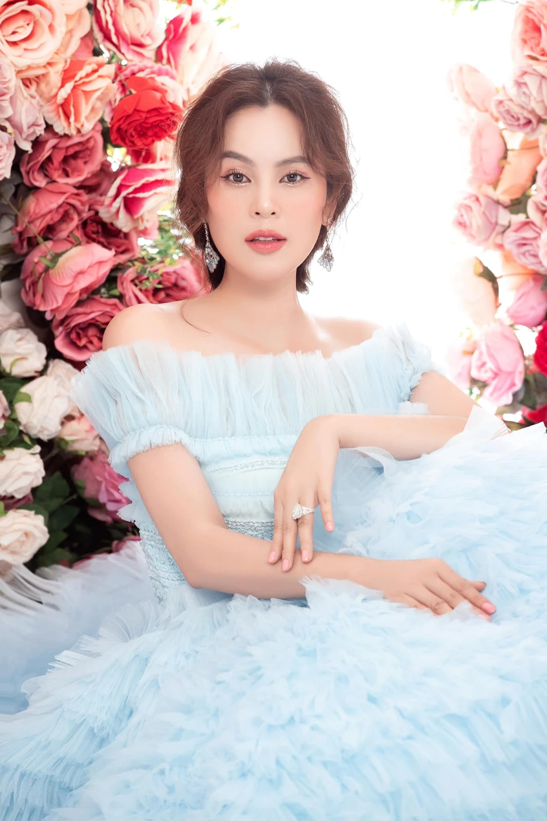 Phương Lê mượn bão Yagi vội làm 1 việc lấy lại hình ảnh sau vụ chế lời Quốc ca - Hình 1