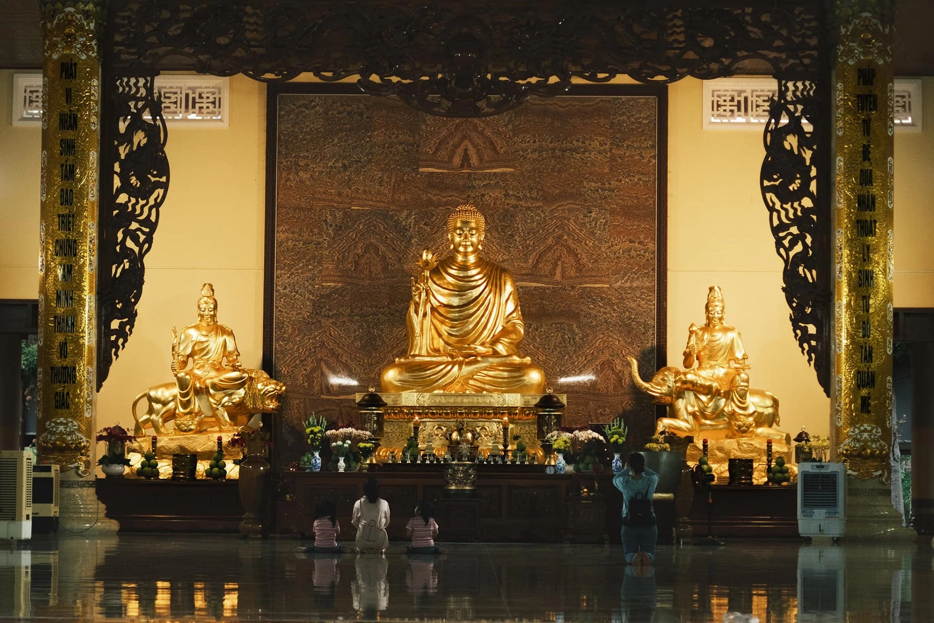 Thiền viện Trúc Lâm được ví như vịnh Hạ Long thu nhỏ ở An Giang - Hình 5