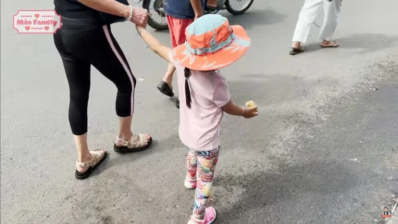 Vợ Đức Tiến bị mẹ chồng cấm gặp, không cho thăm vì bé Mèo không phải cháu ruột? - Hình 2