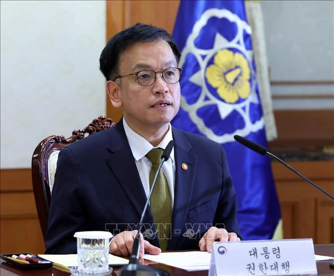 Quyền Tổng thống Choi Sang-mok cam kết ổn định tình hình đất nước - Hình 1