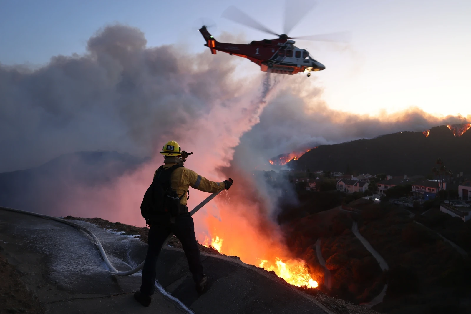 Cháy rừng ở California: Rùng mình lời kể của người dân, thiêu rụi trong chớp mắt - Hình 6