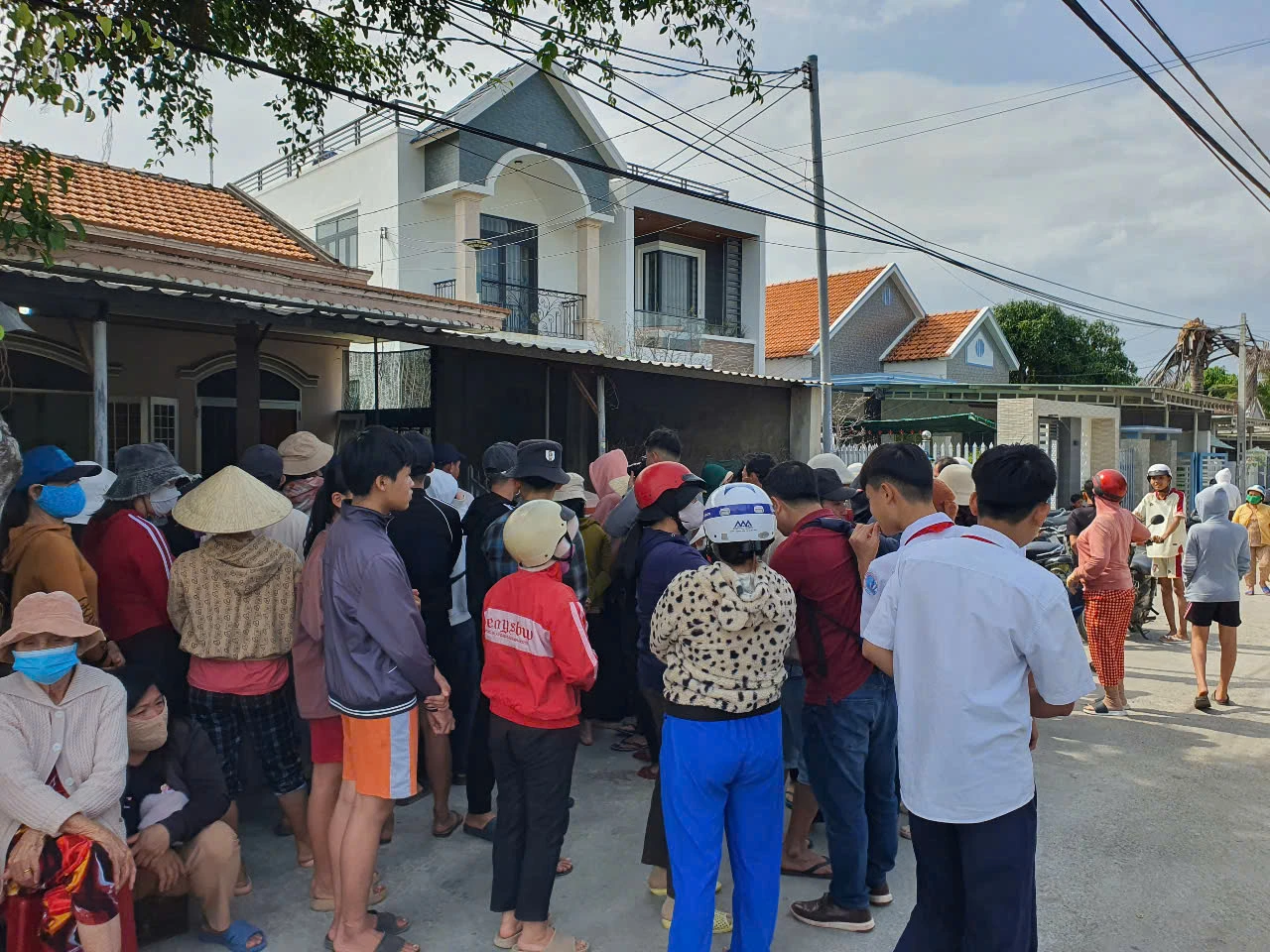 Vợ chồng giáo viên bị anh ruột ra tay vì tranh chấp đất, người thân kể lại sốc - Hình 6