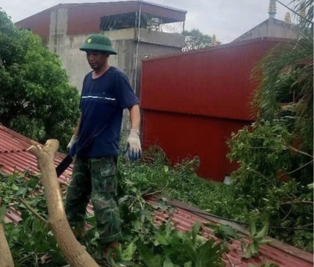 Chiến sĩ ra đi trong bão Yagi tiết lộ 1 cảnh khiến triệu trái tim thắt lòng! - Hình 2
