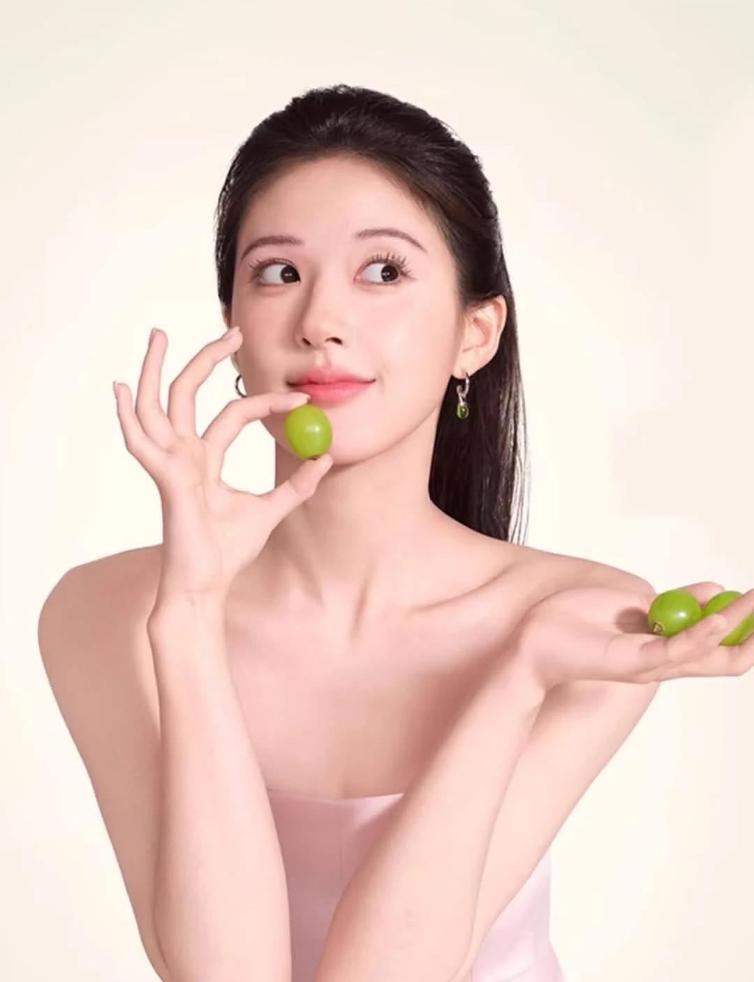 Triệu Lộ Tư ấn định ngày tái xuất, fan bất ngờ quay xe đòi cấm sóng? - Hình 4