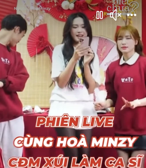 Vợ Đoàn Văn Hậu cất giọng liền bị so sánh với Louis Phạm, MXH xôn xao vì 1 điều - Hình 1