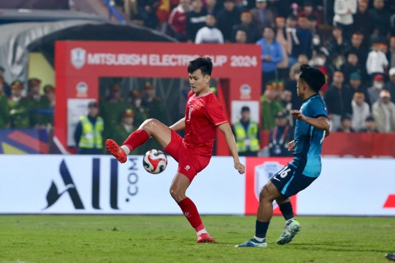 Hồ Tấn Tài: Hậu vệ ĐT Việt Nam chấn thương giống Xuân Son, đáng tiếc rời AFF Cup - Hình 9