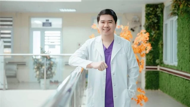 Đại gia tặng 100 triệu cho Xuân Son: Là Tiến sĩ, ở biệt thự 6.000m2 như resort - Hình 4