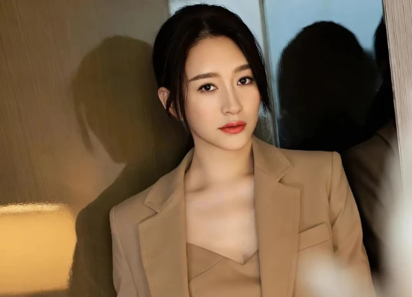 Lý Tiểu Nhiễm lộ mặt thật, bị bóc thói hai mặt, 260 triệu người nổi điên? - Hình 3