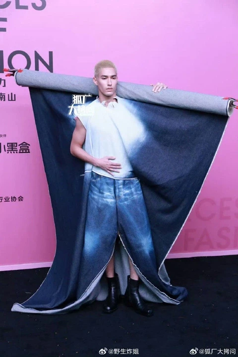 Mika: Mỹ nam gốc Nhật visual sốc, từng đòi làm người tình của Lưu Diệc Phi - Hình 2