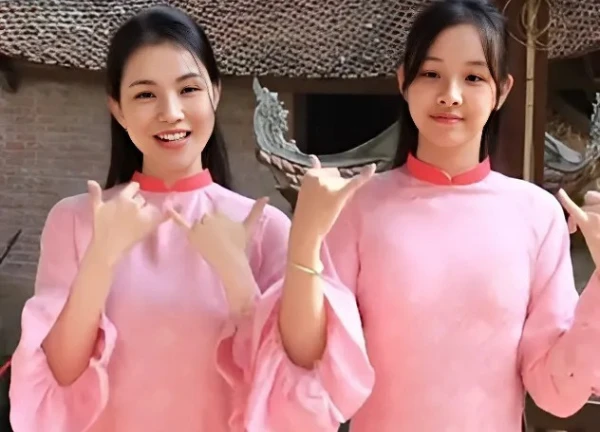 Con gái hoa hậu Thùy Lâm gây sốt: Visual chấn động, hơn mẹ ở 1 điểm? - Hình 4