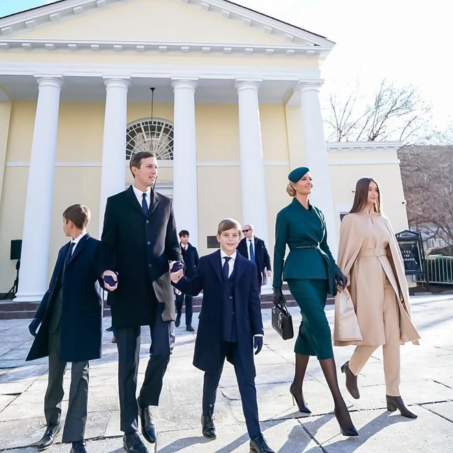 Cháu ngoại gây sốt ở lễ nhậm chức của ông Donald Trump: Có ông nội là tỷ phú - Hình 3