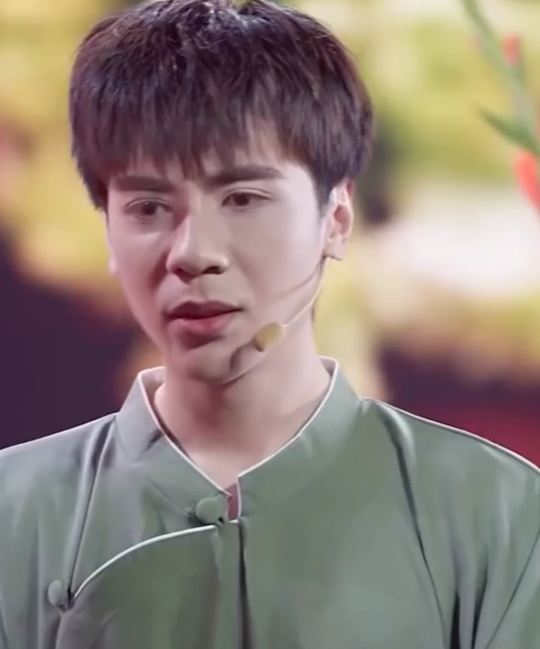 Quang Hùng MasterD ngơ ngơ, fan cười bể bụng với hình tượng chưa từng thấy - Hình 4
