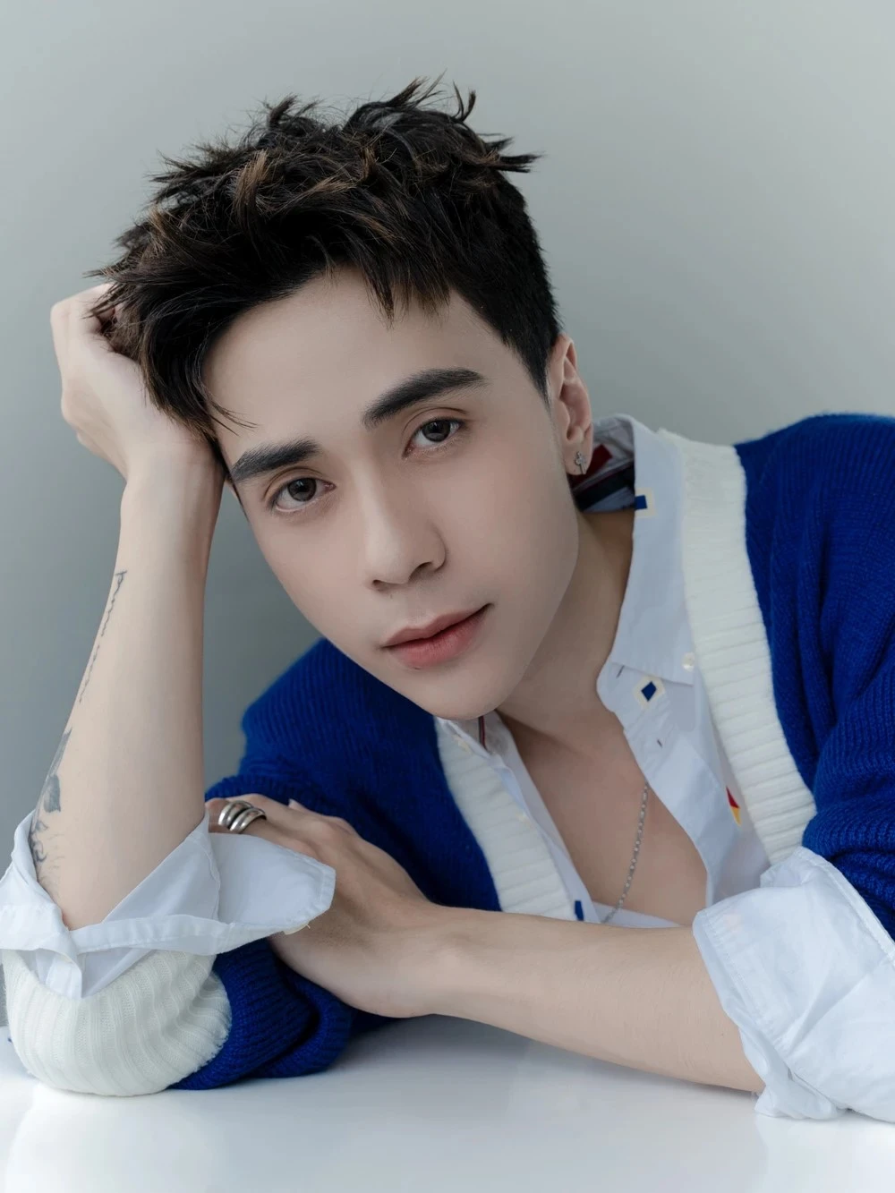 Quang Hùng MasterD ngơ ngơ, fan cười bể bụng với hình tượng chưa từng thấy - Hình 8