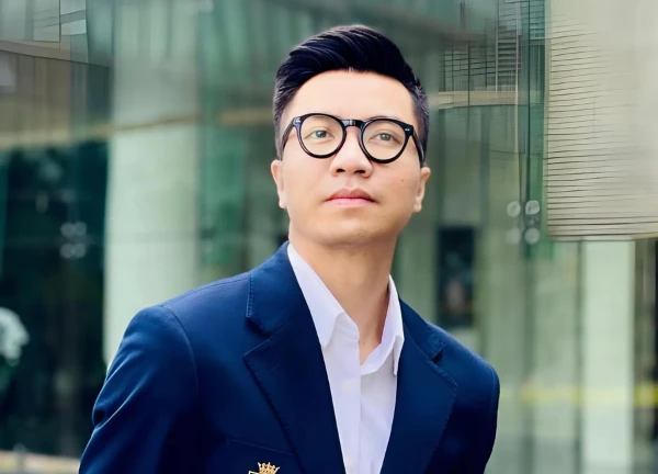 Tiểu sử BLV Bá Phú: Bình luận viên bóng đá tài năng và đầy đam mê - Hình 4