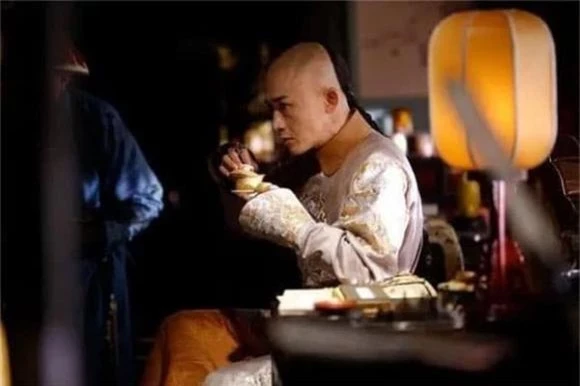 Cung nữ tranh rửa lỗ rồng cho Hoàng đế, hành động lạ vẫn được sủng ái, vì sao? - Hình 2
