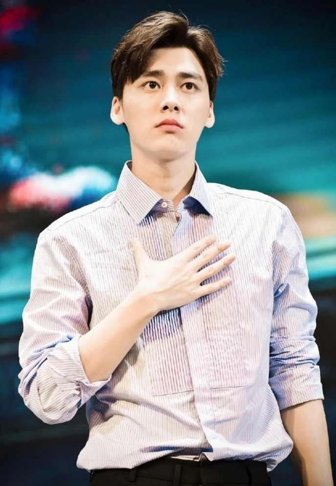 Ly Dich Phong reappeared after the blockade, Fans rushed to buy concert tickets, fans made waves - Photo 1