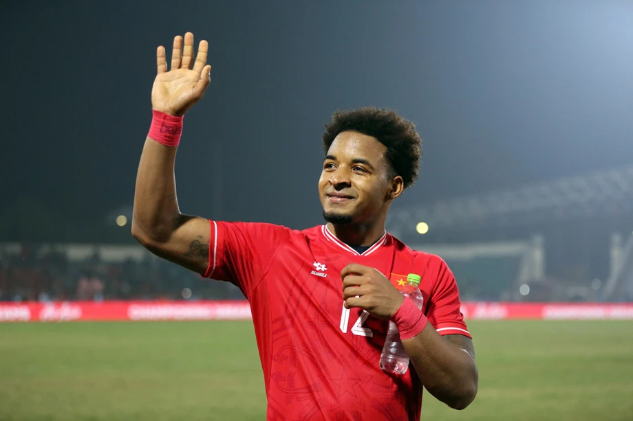 Quang Hải tàng hình trước Xuân Son ở trận CK AFF Cup, thua 1 điểm - Hình 5