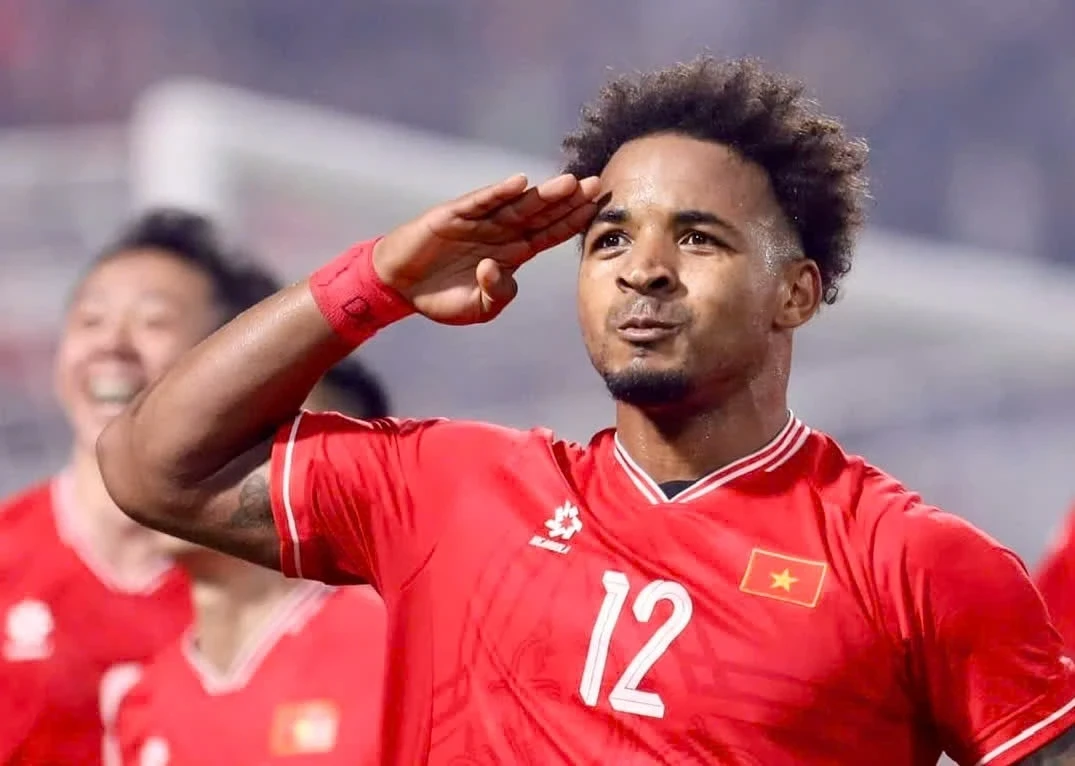 Quang Hải tàng hình trước Xuân Son ở trận CK AFF Cup, thua 1 điểm - Hình 7