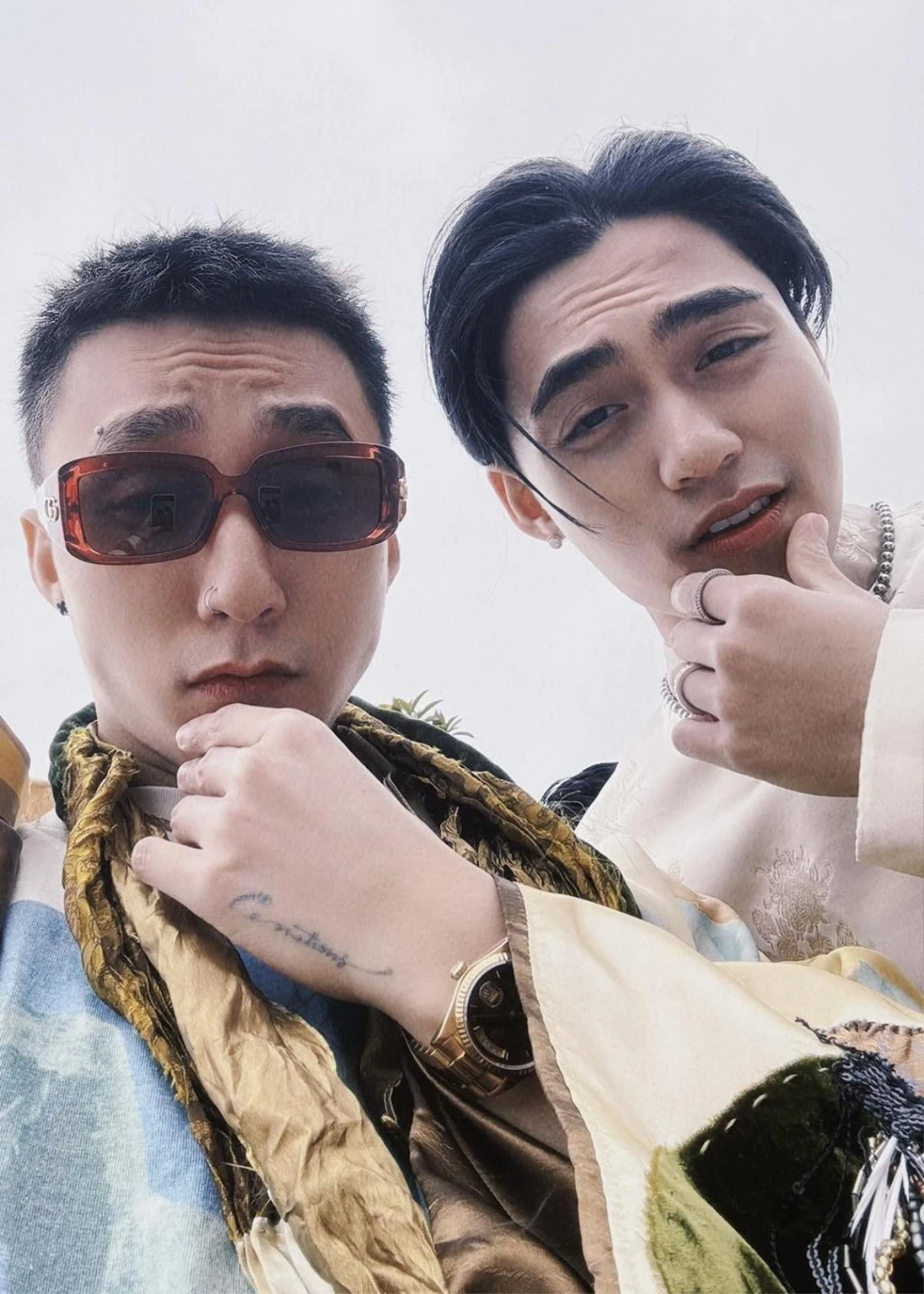 Sơn Tùng - Mono đi du xuân cùng bố mẹ: Gấp đôi visual, chỉ ngồi thôi cũng viral! - Hình 4
