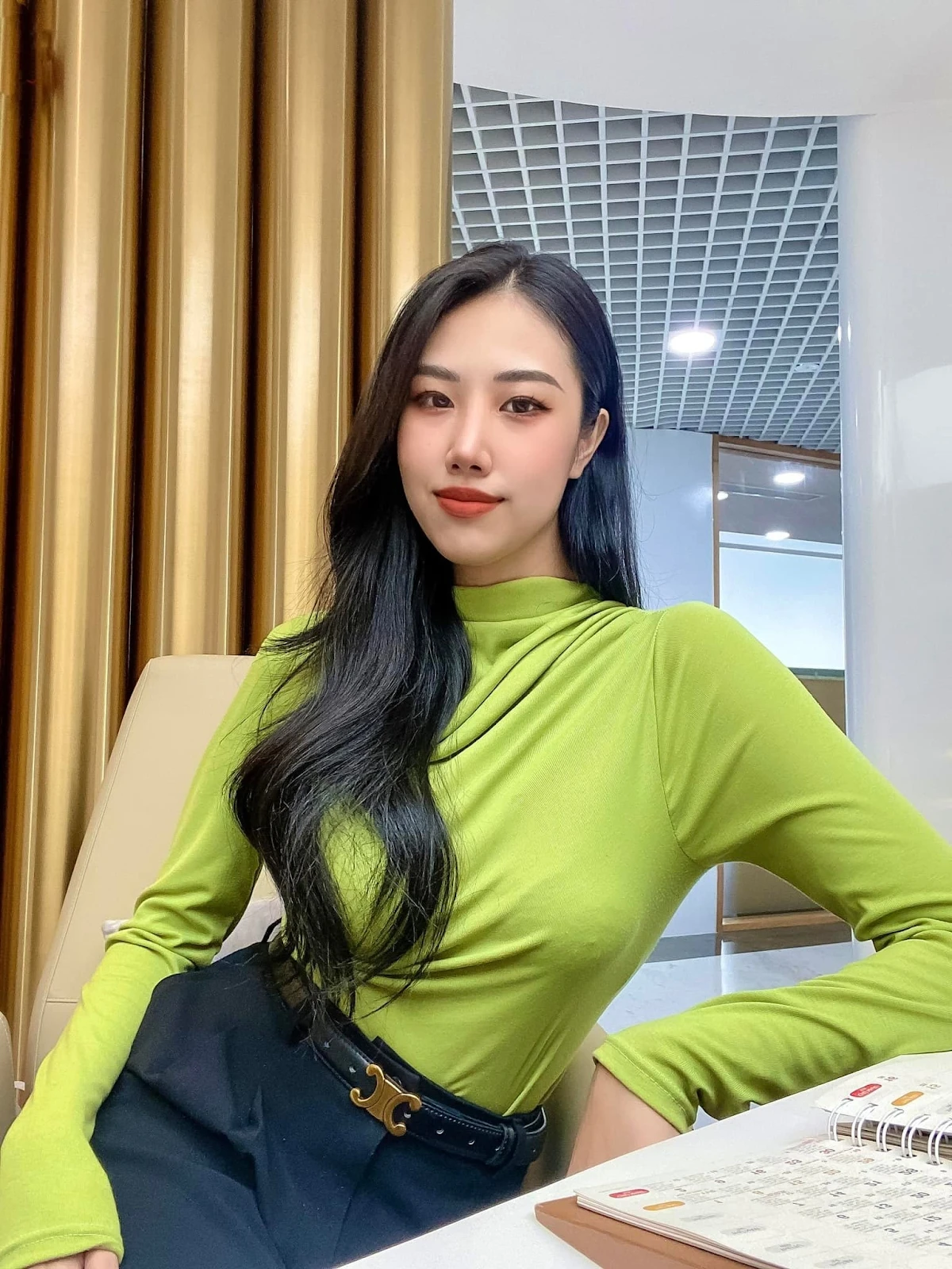 Vợ kém 37 tuổi của Quang Minh lộ nhan sắc lạ, chồng nói 1 câu đủ hiểu tình cảm - Hình 3