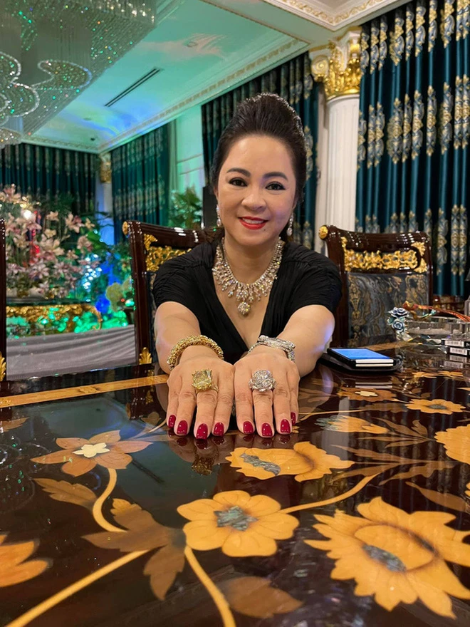 Bà Phương Hằng ráo riết truy lùng Nờ Ô Nô, đòi lại kim cương trăm tỷ - Hình 6